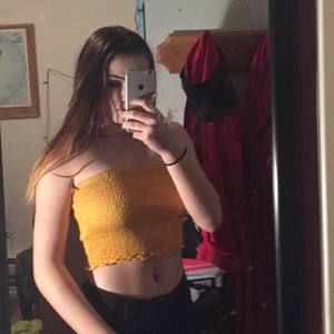 Meet your Posher, Abby